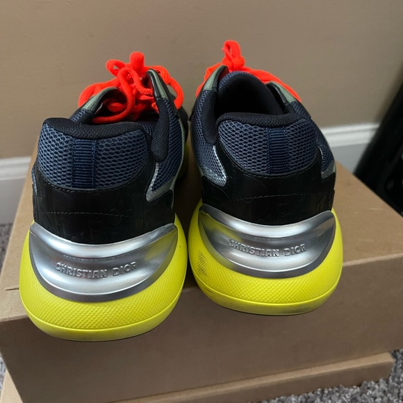 Dior x Sorayama b24 - Picture 3 of 5